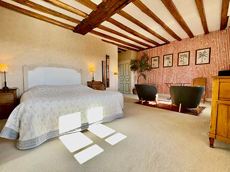 Chambre Le Clos Bouchet — mobilier contemporain et touches anciennes